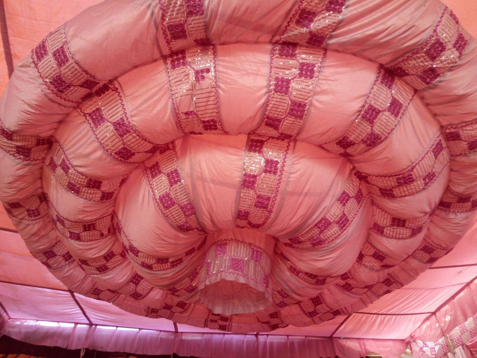 It’s a blend of hippie and ethnic culture seen on Pushkar streets