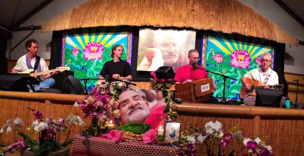 Krishna Das’ traditional kirtans on foreign land making millions take a spiritual dip 2 Krishna Das’ traditional kirtans on foreign land making millions take a spiritual dip